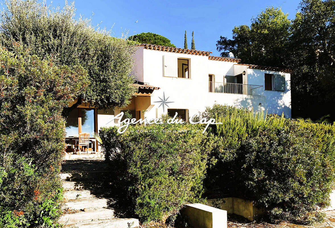 Maison à LES ISSAMBRES