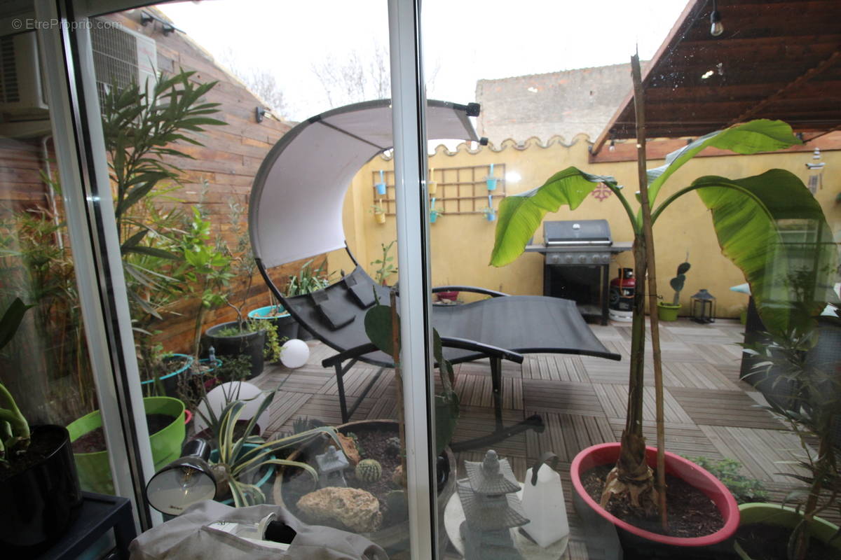 Maison à SAINT-LAURENT-DE-LA-CABRERISSE