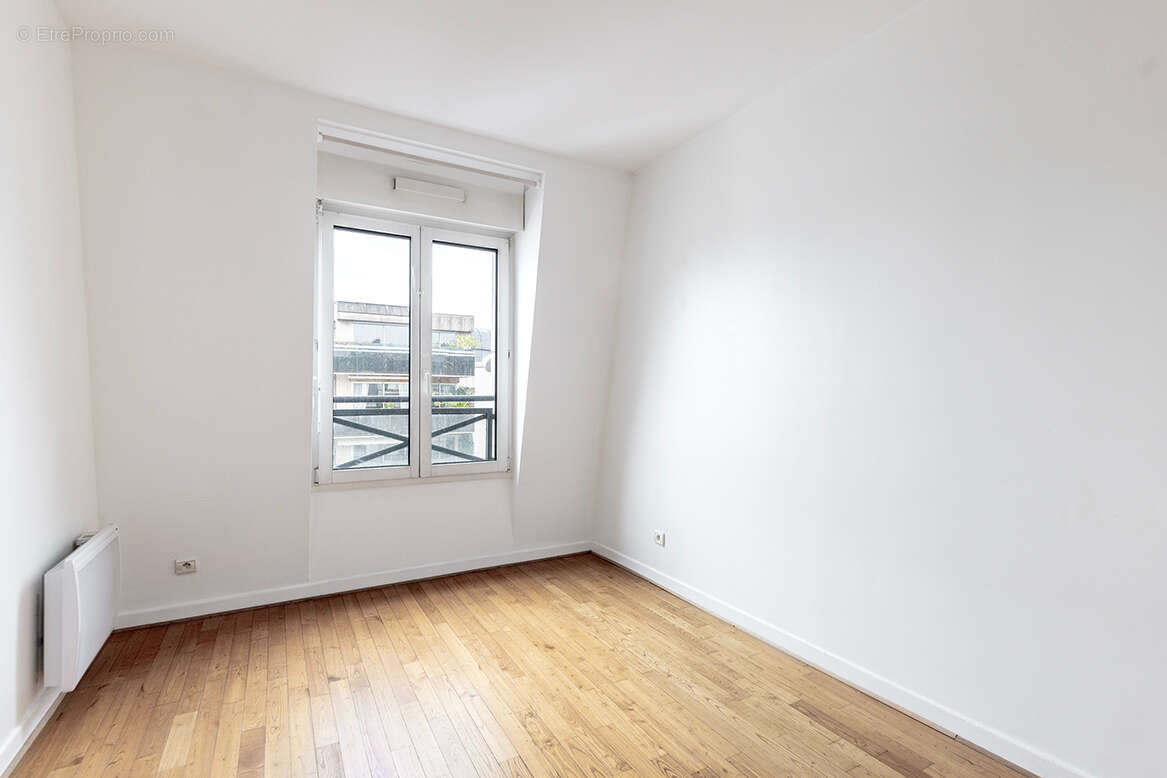 Appartement à LEVALLOIS-PERRET