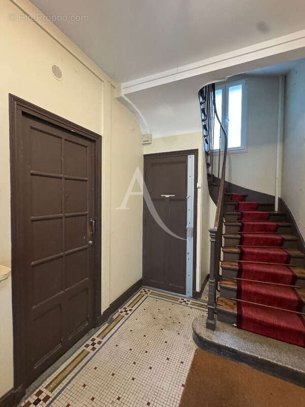 Appartement à PARIS-18E
