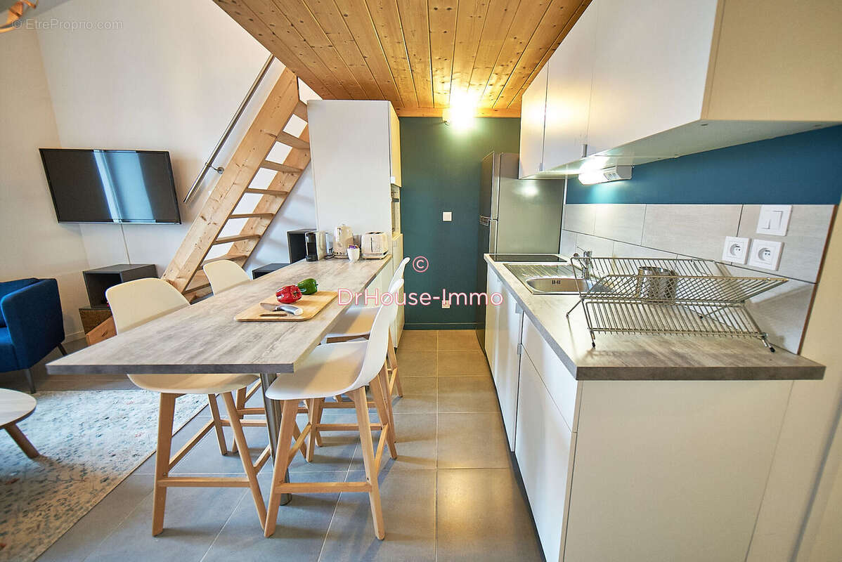 Appartement 35 m² à Oullins  - photo 3