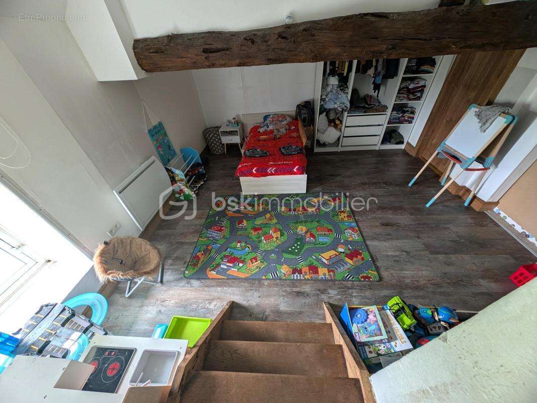 Maison de campagne offrant un beau potentiel ! - photo 10