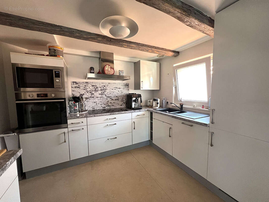 Bel appartement 6 pièces avec garage et annexe sur ERSTEIN - photo 3