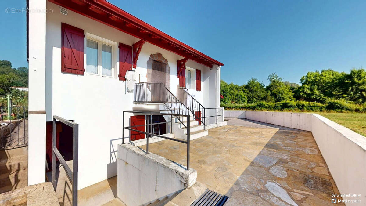 Maison à SAINT-JEAN-PIED-DE-PORT