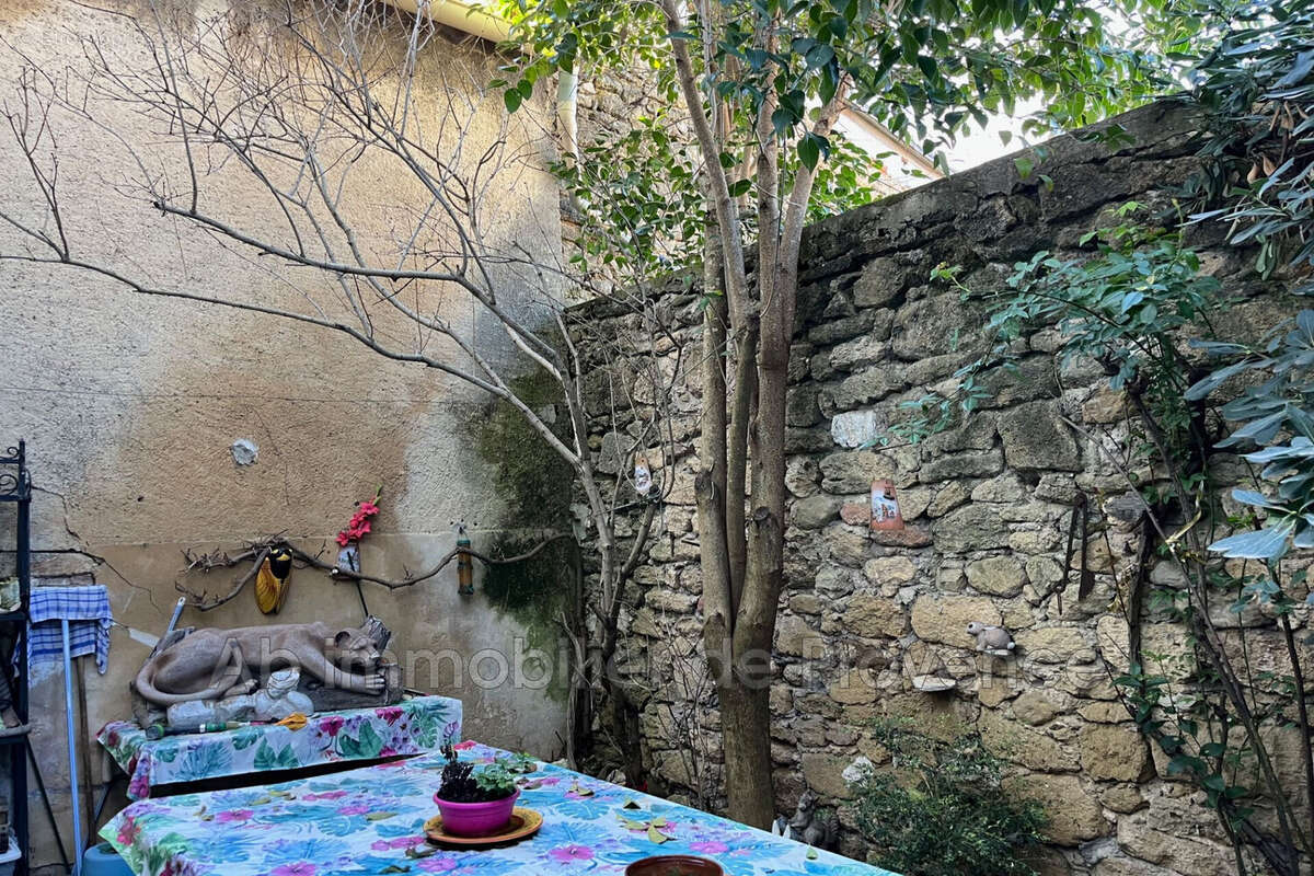 Appartement à ROGNES
