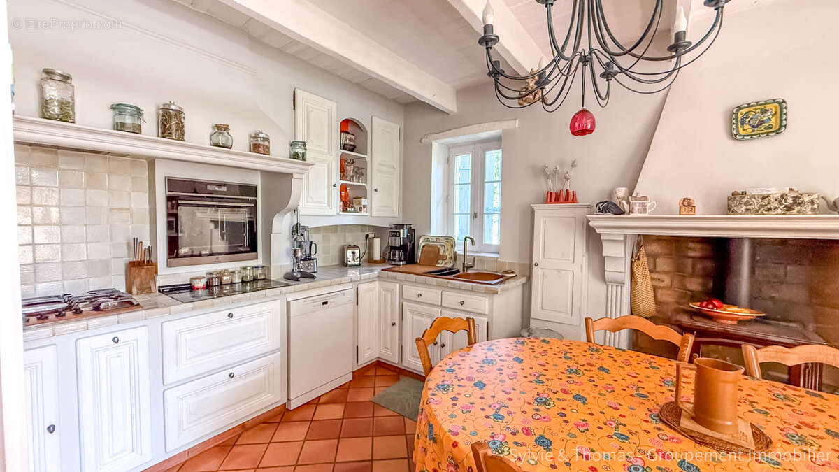 Maison à CADEROUSSE