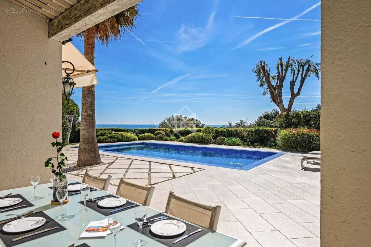 Maison à VILLENEUVE-LOUBET