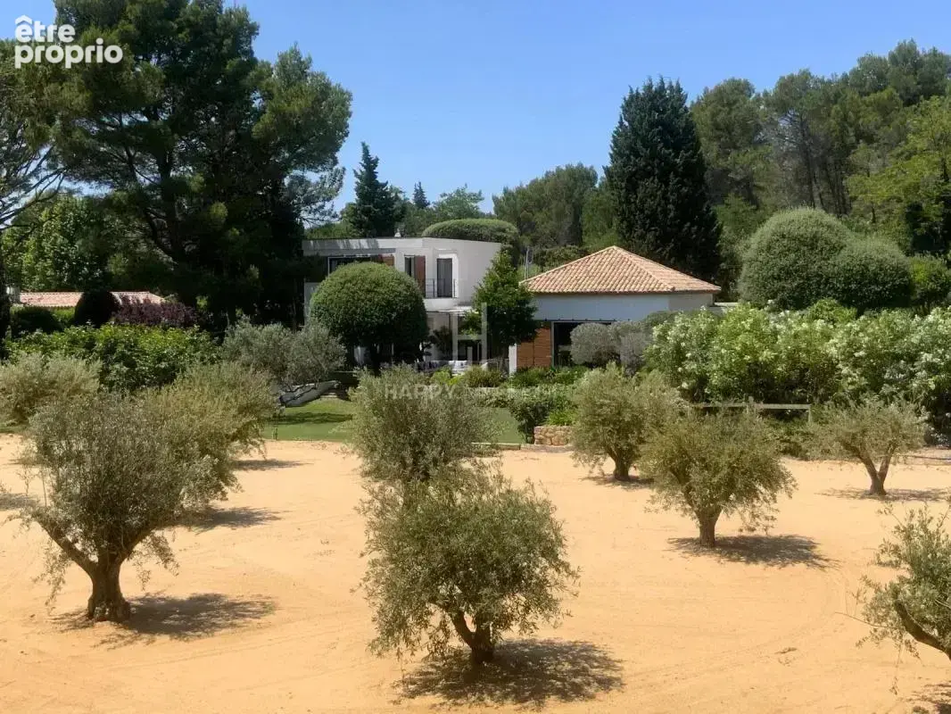 Superbe propriété aux prestations contemporaines, beaux volumes et piscine chauffée - photo 3