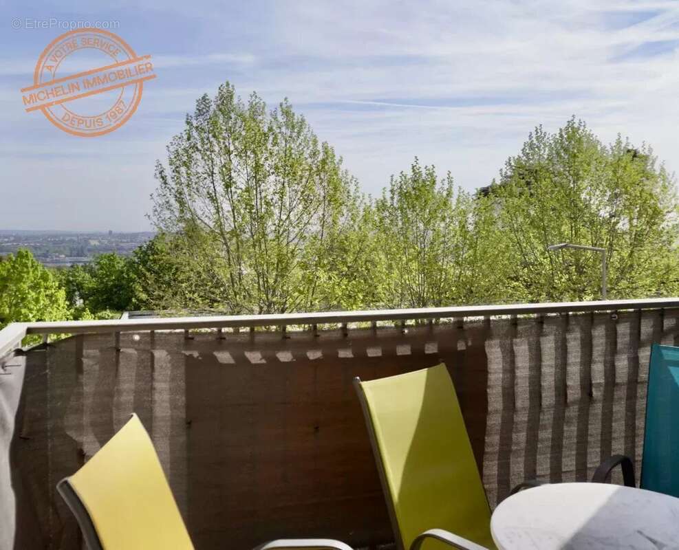 Appartement à OULLINS