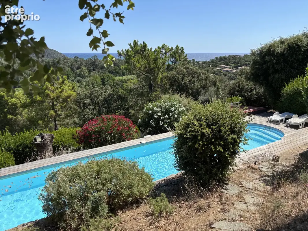 Propriété proche de la Testa  avec piscine et vue panoramique et imprenable sur la mer et les montagnes enviro - photo 4