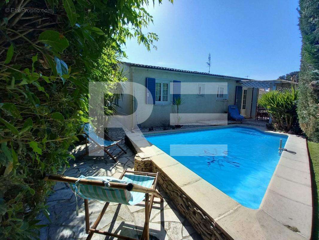 NÎMES COURBESSAC – Charmante maison de plain-pied avec piscine et jardin - photo 2