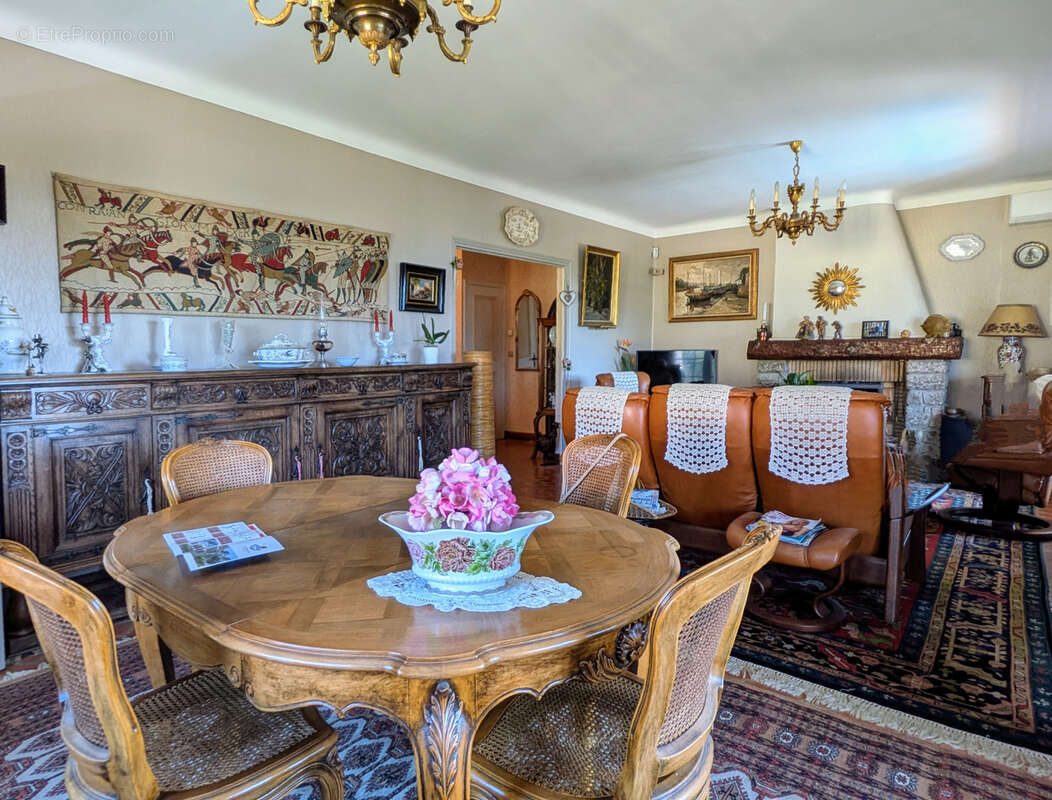 Maison à SAINT-RAPHAEL