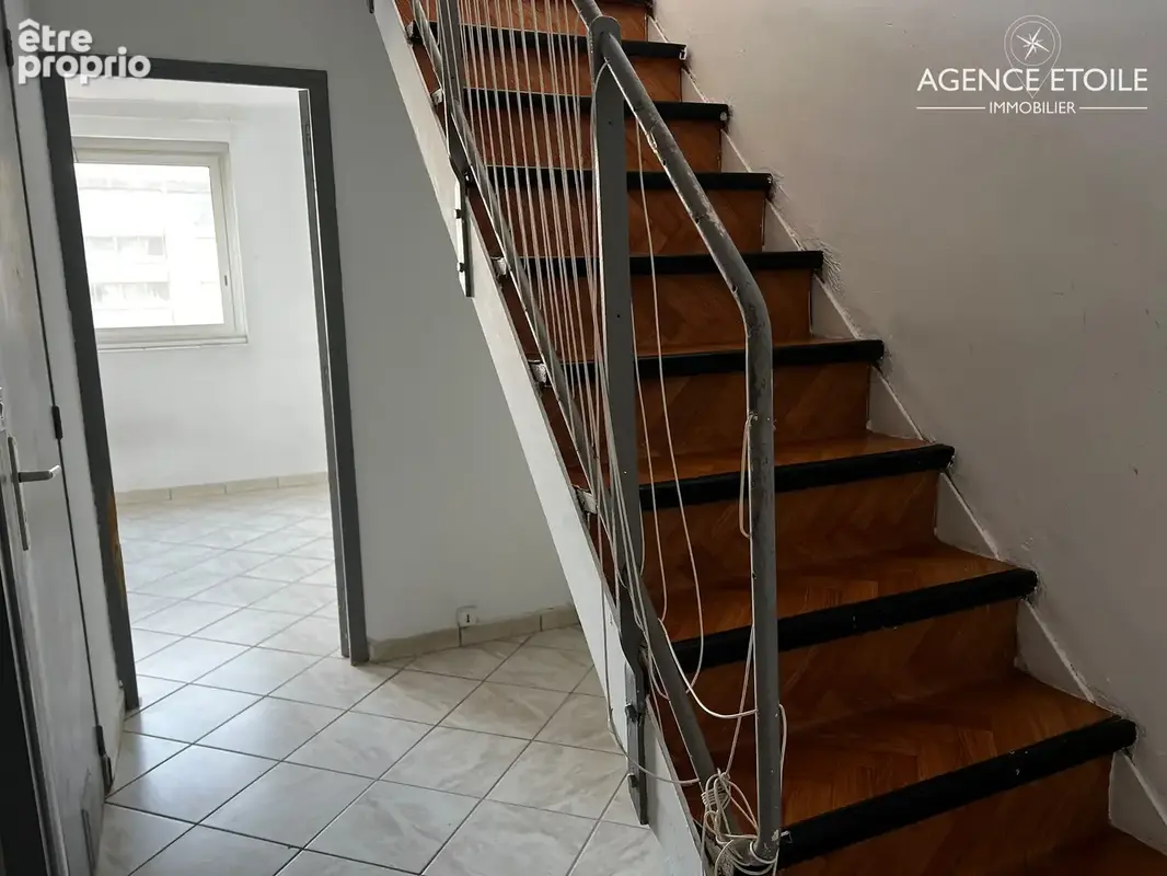 T2 duplex 41,75 m2 avec balcon - Sulfur City, Marseille 5e (Castellane / Baille) - photo 6