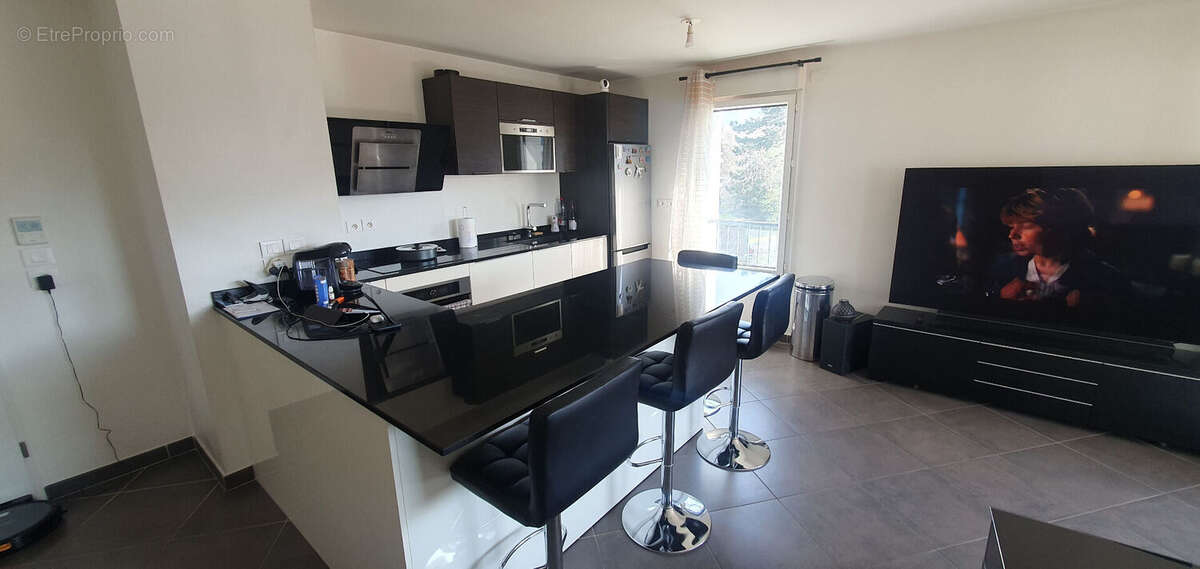 Appartement à VILLE-LA-GRAND