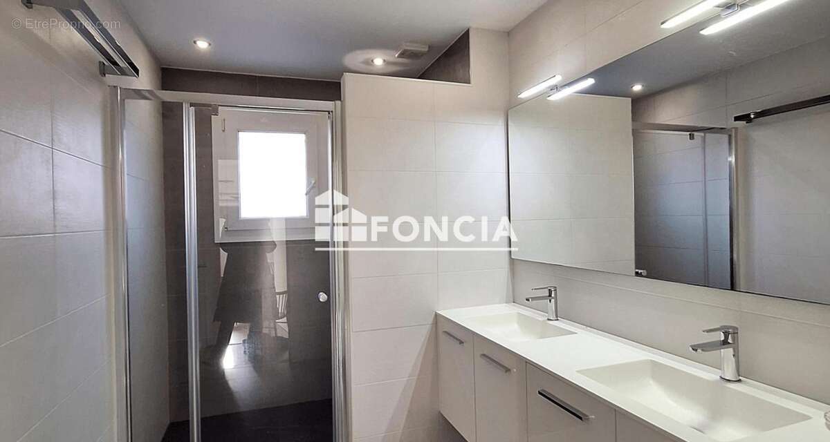 Maison à PREVESSIN-MOENS