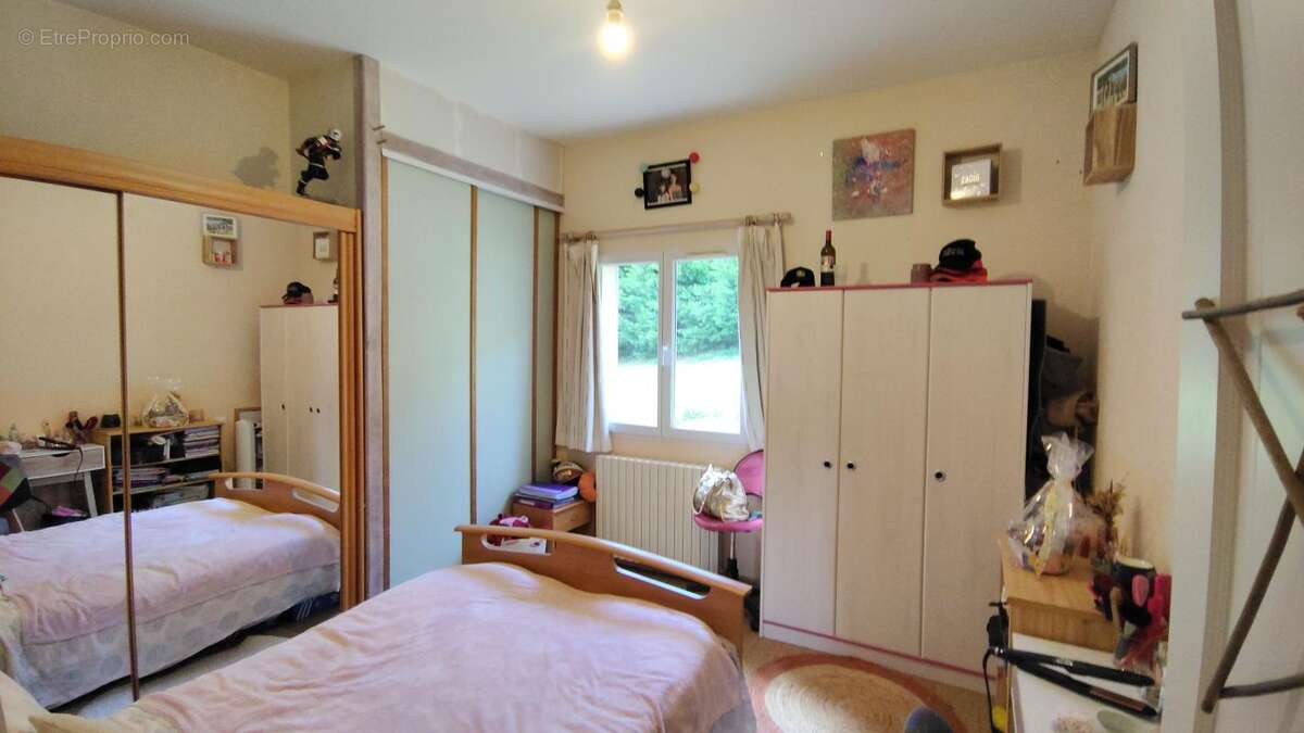 Maison à TERRASSON-LAVILLEDIEU