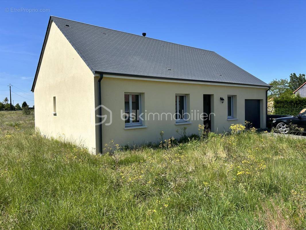 Maison à SAVIGNE-SUR-LATHAN