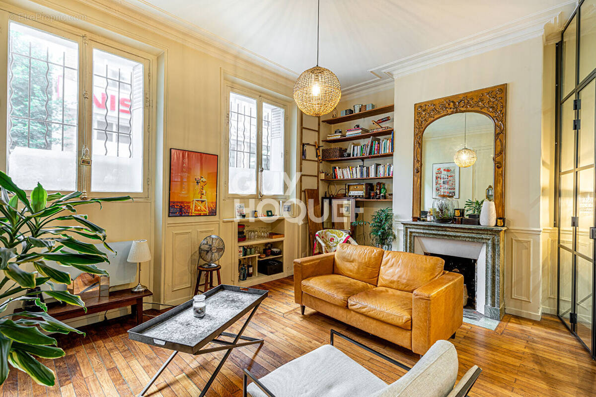 Appartement à PARIS-18E