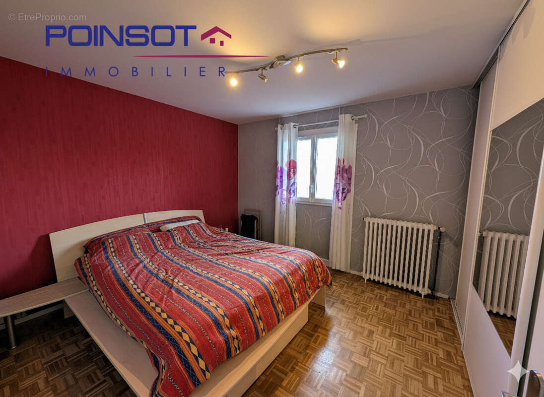 Maison à LES PONTS-DE-CE