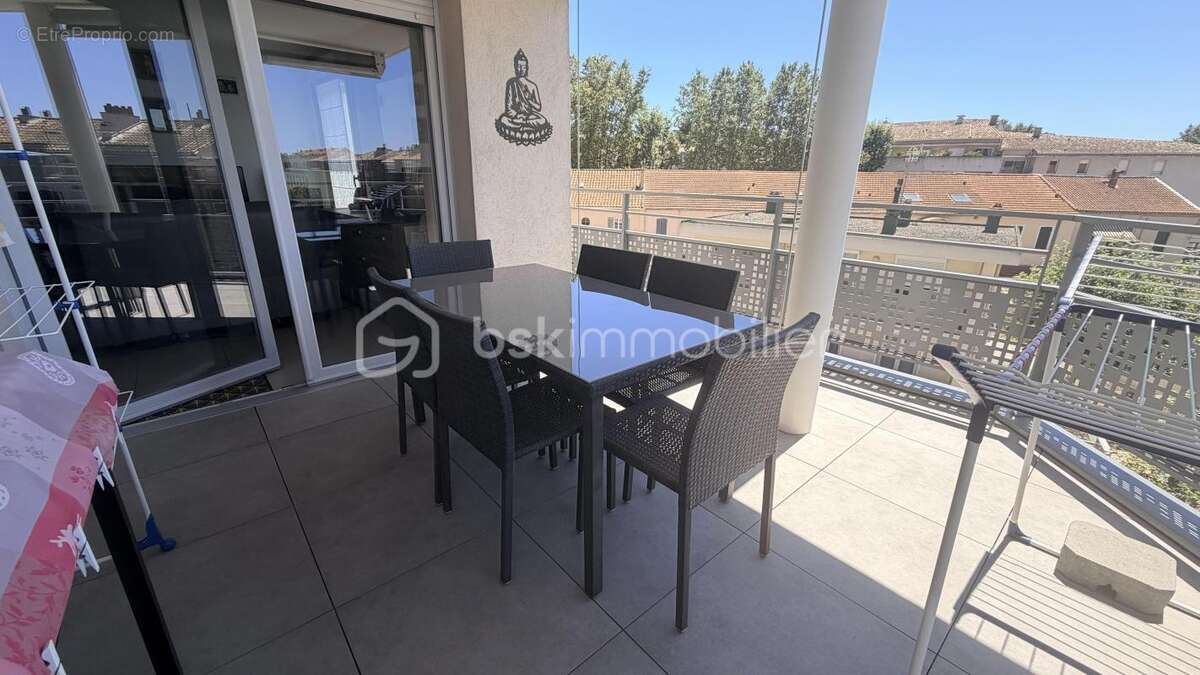 Appartement à SIX-FOURS-LES-PLAGES