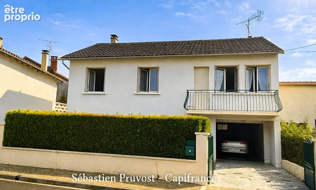 Maison à SAINT-PARDOUX-LA-RIVIERE