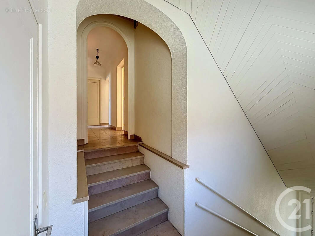 Appartement 84 m² à Dijon  - photo 16