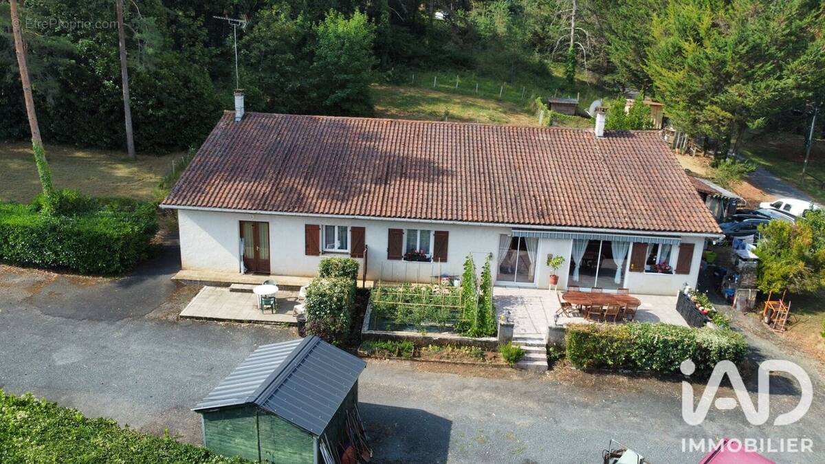 Photo 1 - Maison à SAINT-MARTIN-LE-PIN