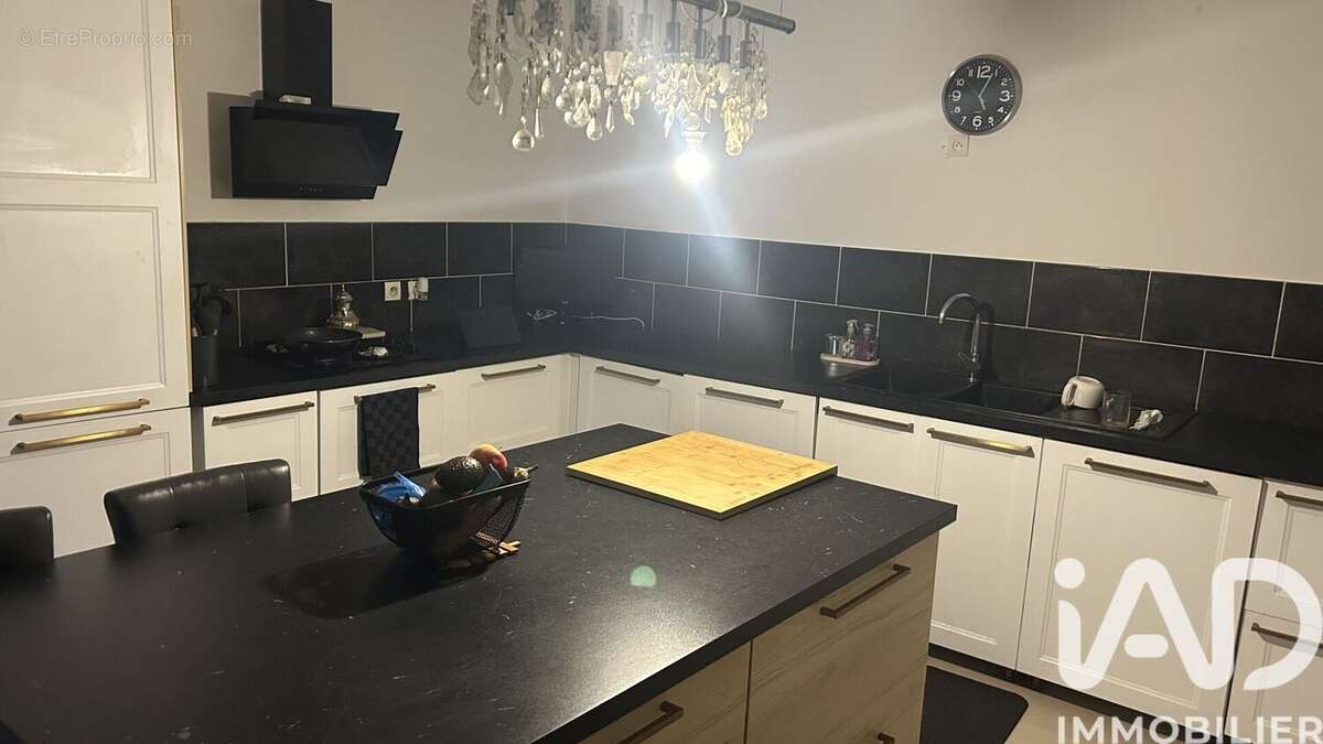 Photo 8 - Maison à SAVIGNY-LE-TEMPLE