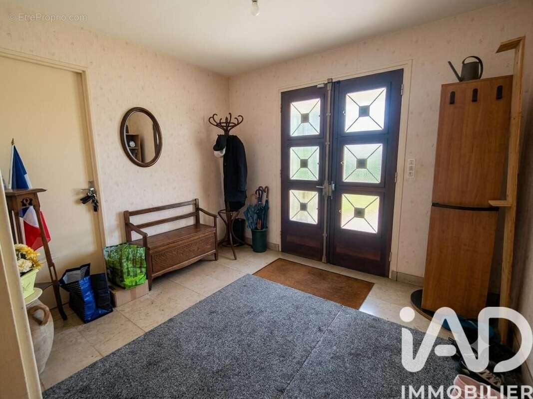 Maison 342 m² à Boissey-Le-Chatel  - photo 3
