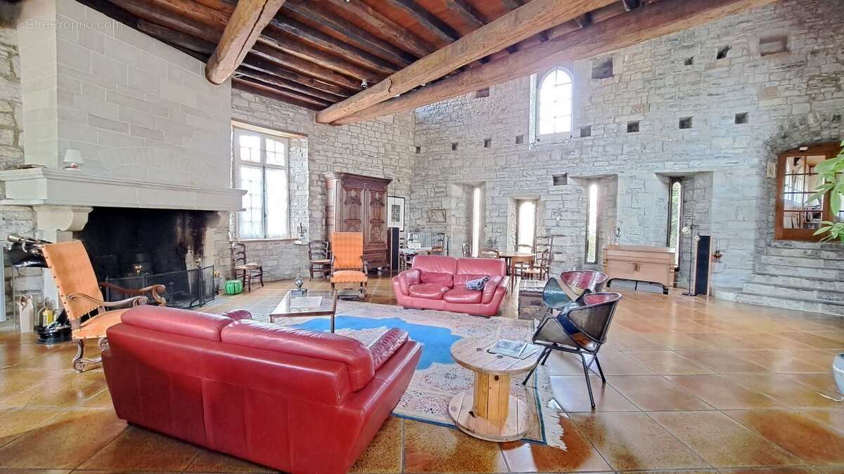 Maison à SAUVETERRE-DE-BEARN