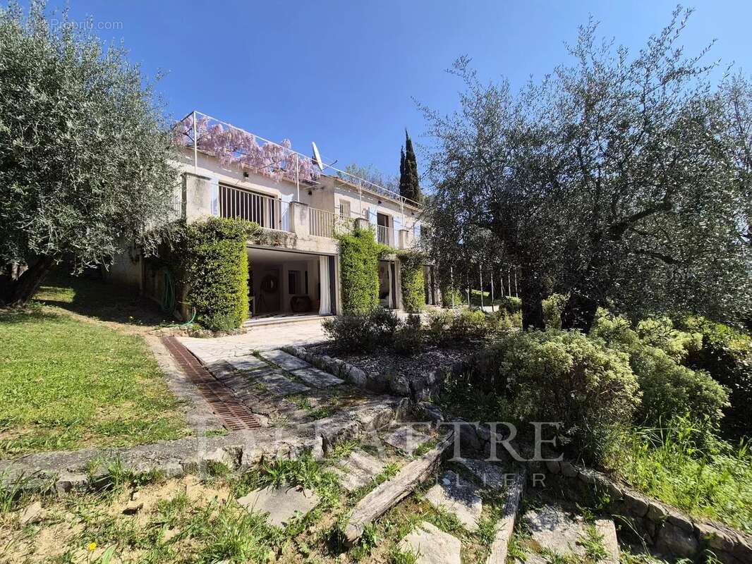 Maison à LE BAR-SUR-LOUP