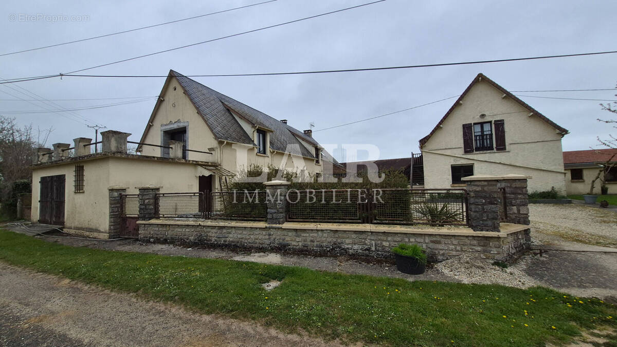 Maison à SEES