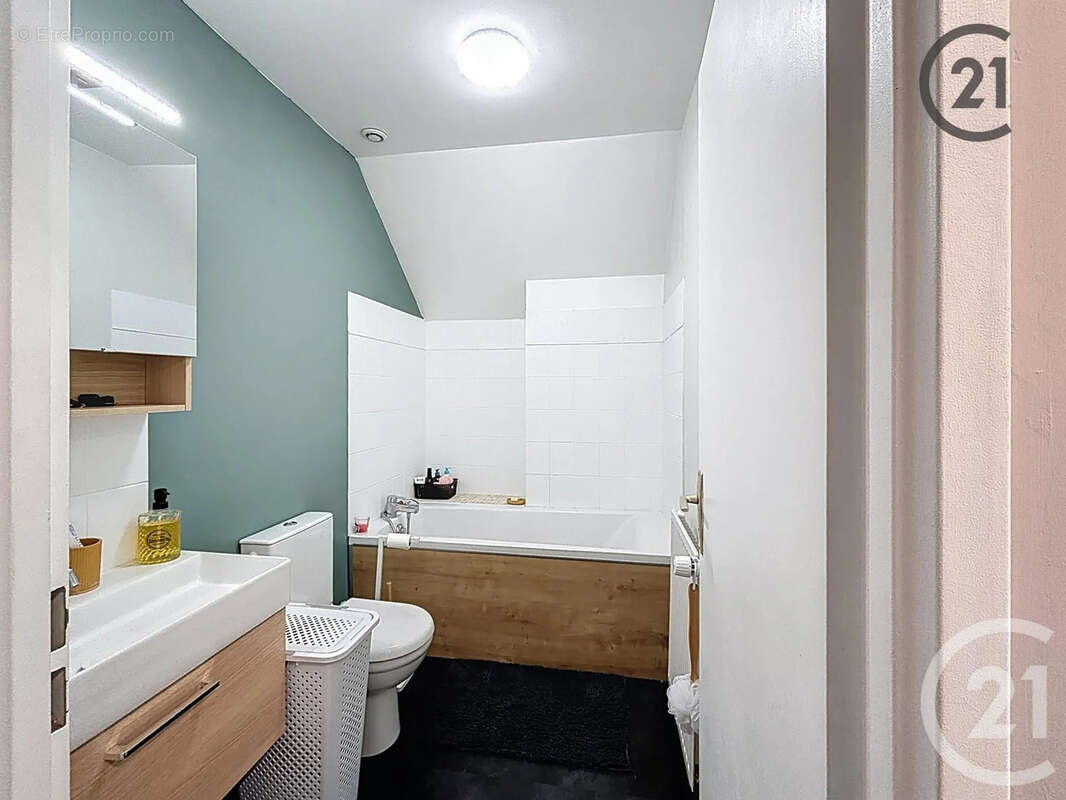 Appartement à SAVIGNY-LE-TEMPLE