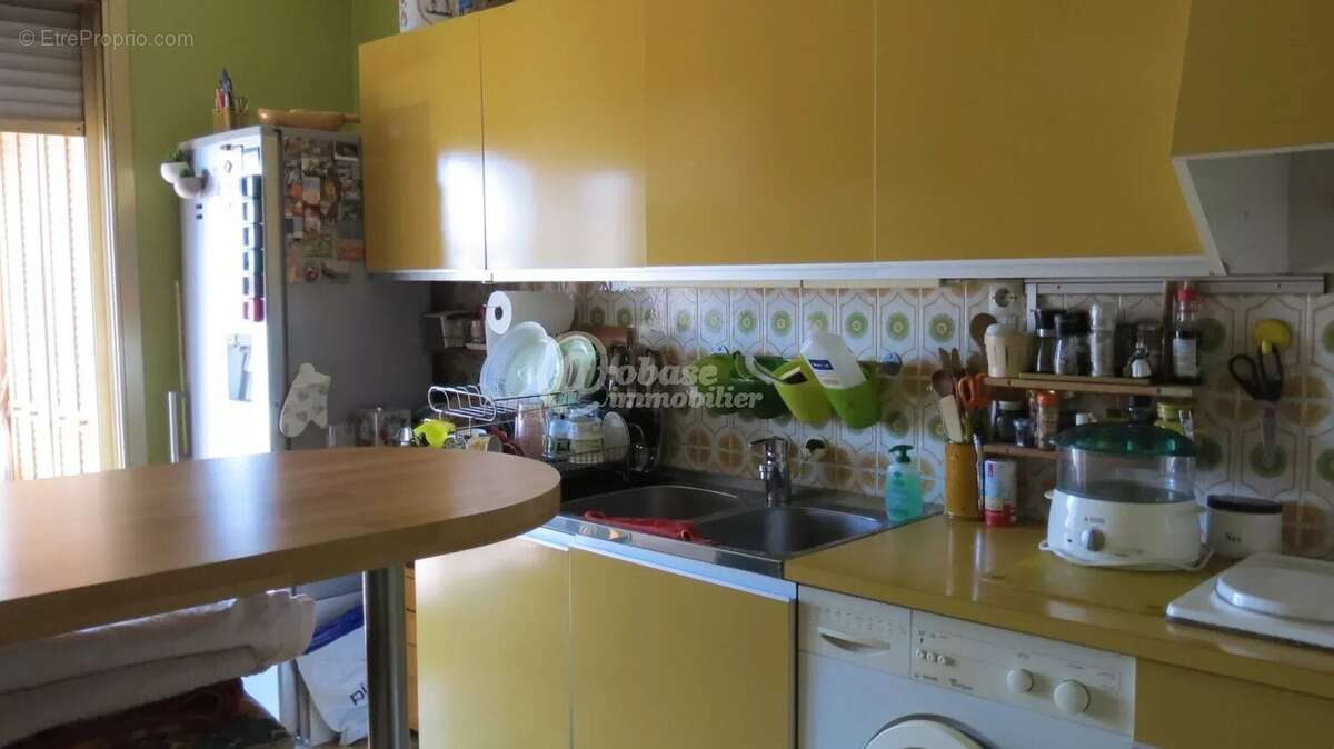 Appartement à MARSEILLE-5E