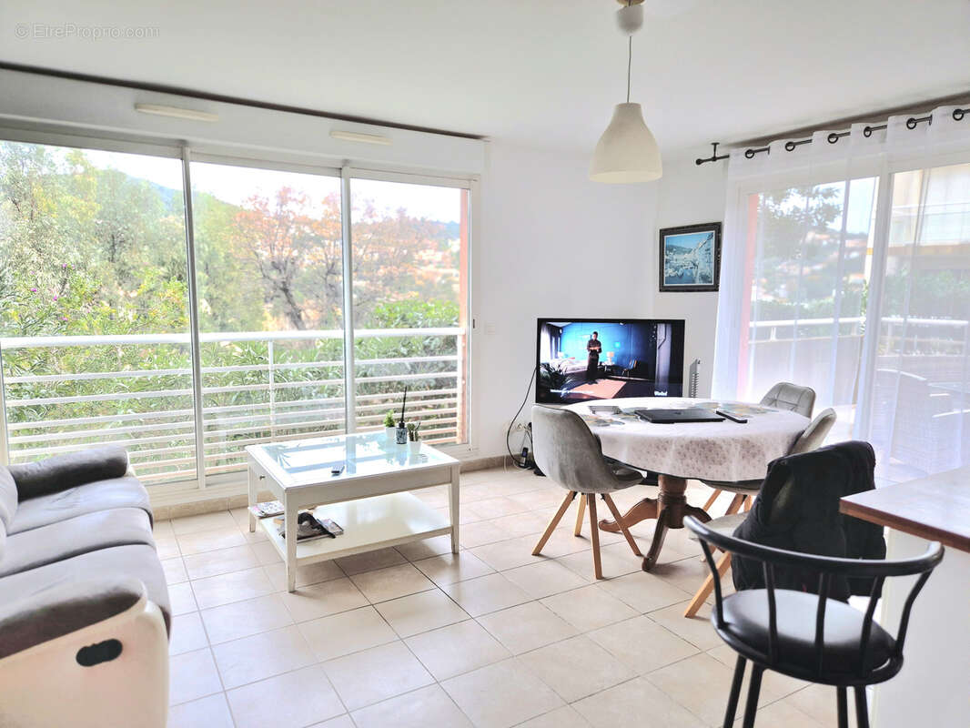 Appartement à HYERES