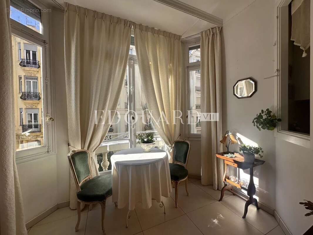 Appartement à MENTON