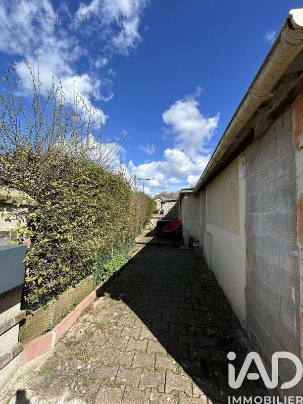 Photo 3 - Maison à VANDRIMARE