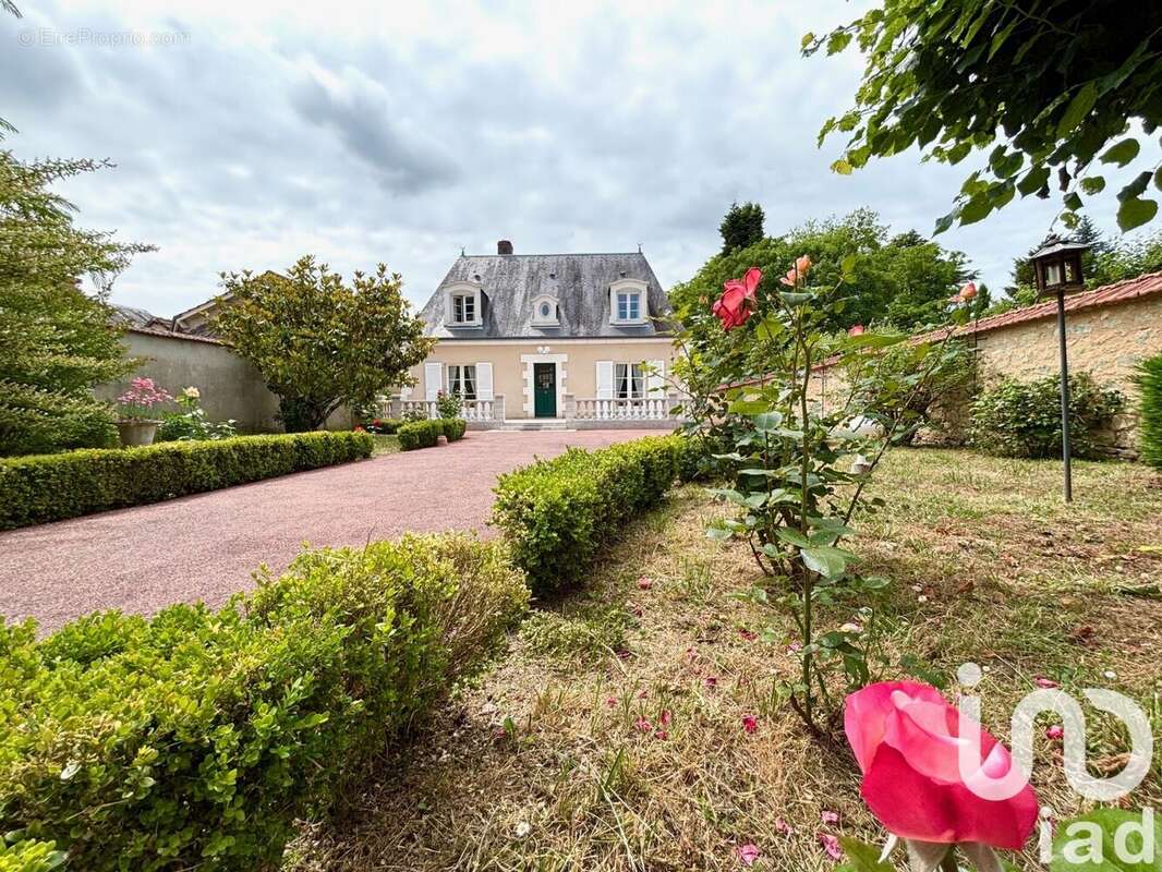Photo 2 - Maison à SAINT-GAULTIER