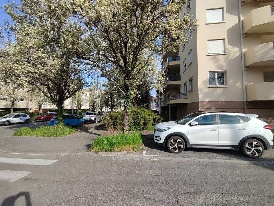 Commerce à BOURGOIN-JALLIEU