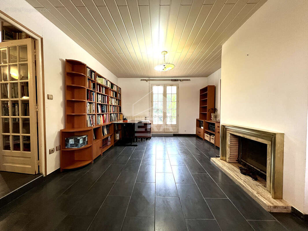 Maison à SAINT-FARGEAU-PONTHIERRY