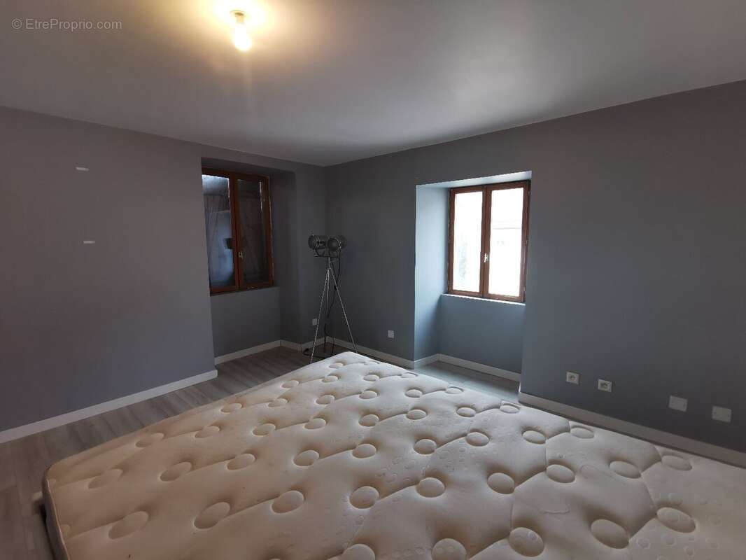 Maison à SOING-CUBRY-CHARENTENAY