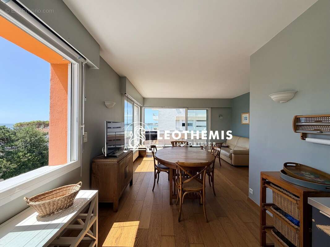 Appartement 69 m² à Saint-Georges-De-Didonne  - photo 2