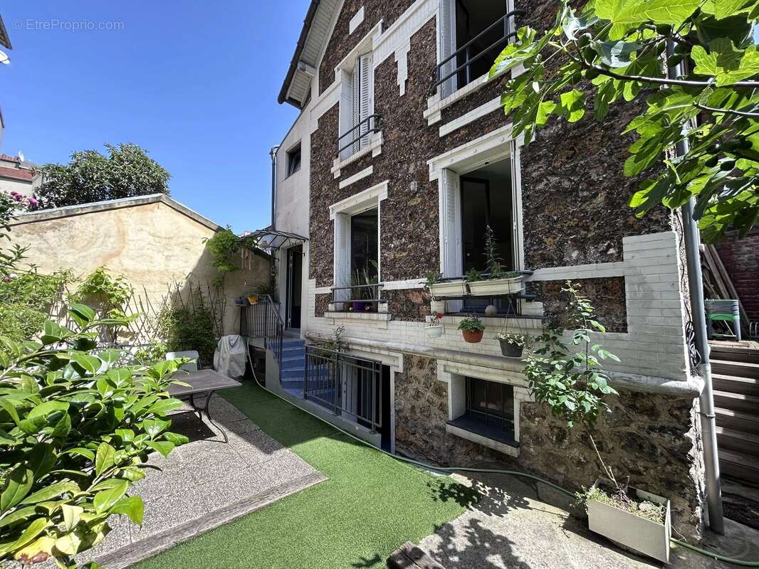 Maison à IVRY-SUR-SEINE