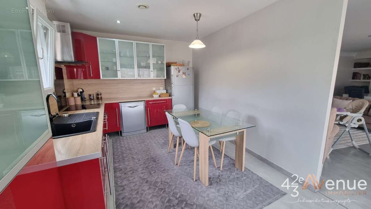 Commerce à SAINT-ETIENNE