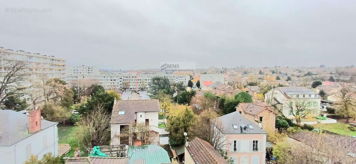 Appartement à RIS-ORANGIS