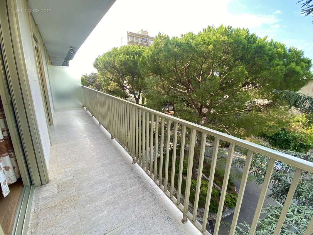 Appartement à ROQUEBRUNE-CAP-MARTIN