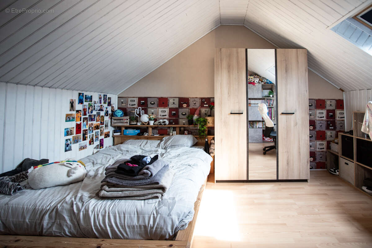 Autre à SAINT-ALBAN-LEYSSE