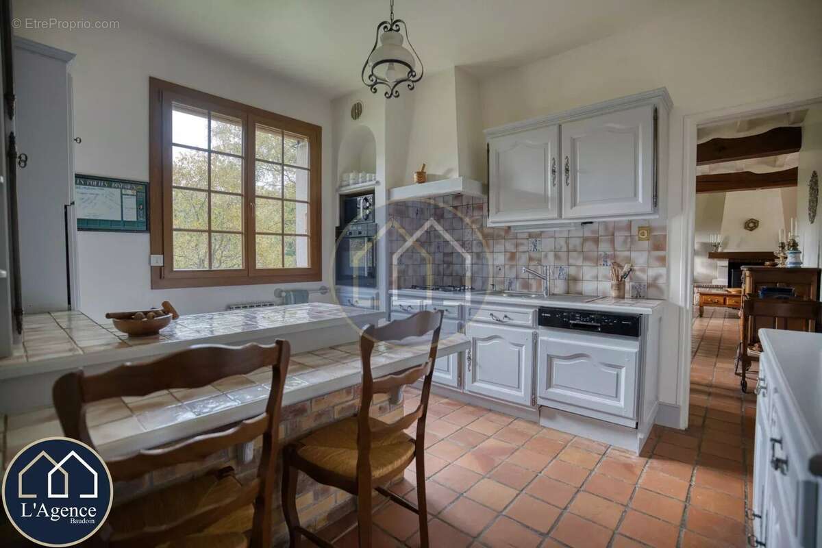 Maison à SAINT-PREST