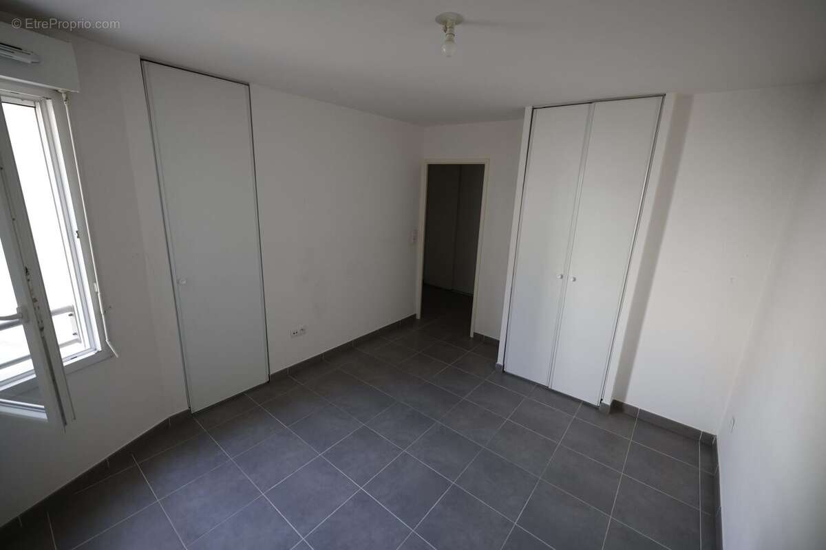 Appartement 43 m² à Le Plessis-Trevise  - photo 7