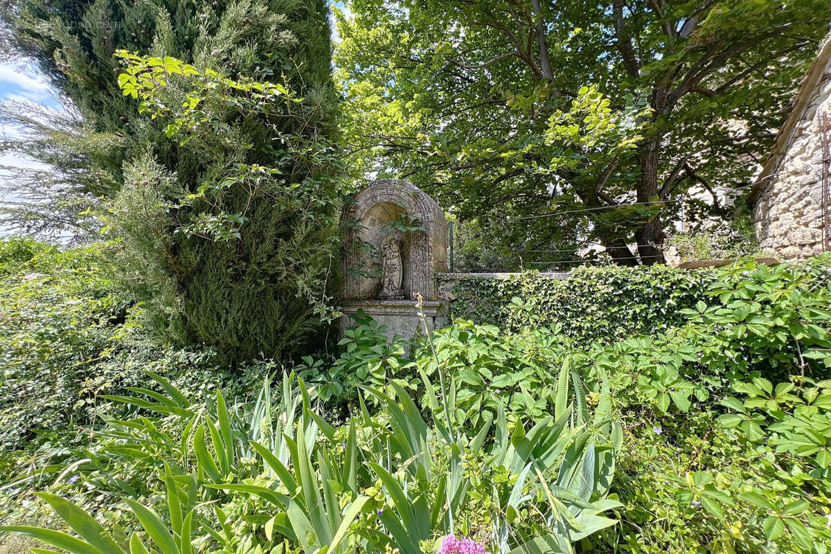 Maison à SAIGNON